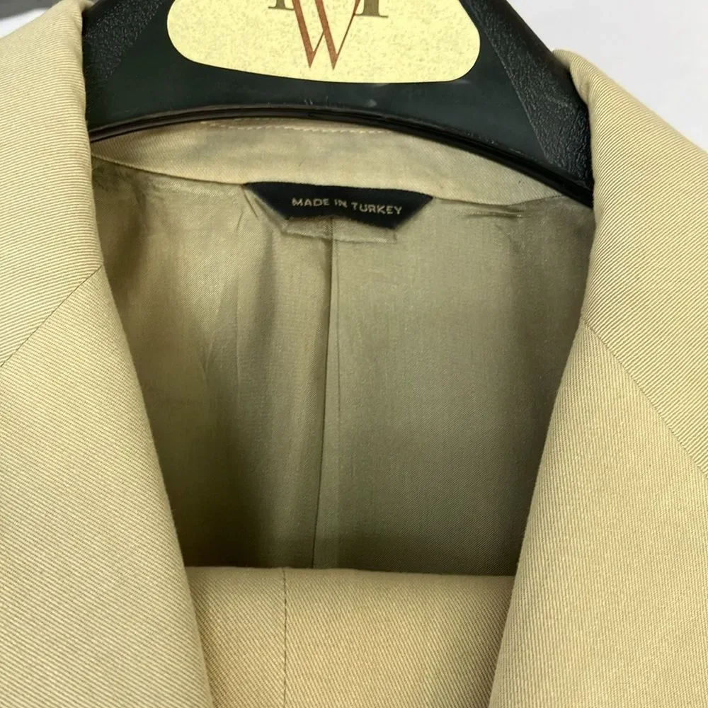 Banana Republic Cream Suits Classic Professional Fit